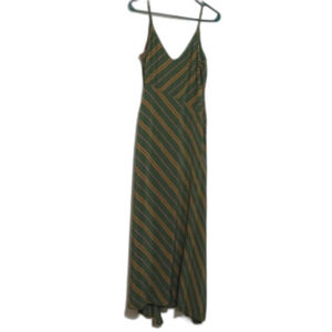 ASTR the label Jessi striped Maxi dress green with yellow stripes M